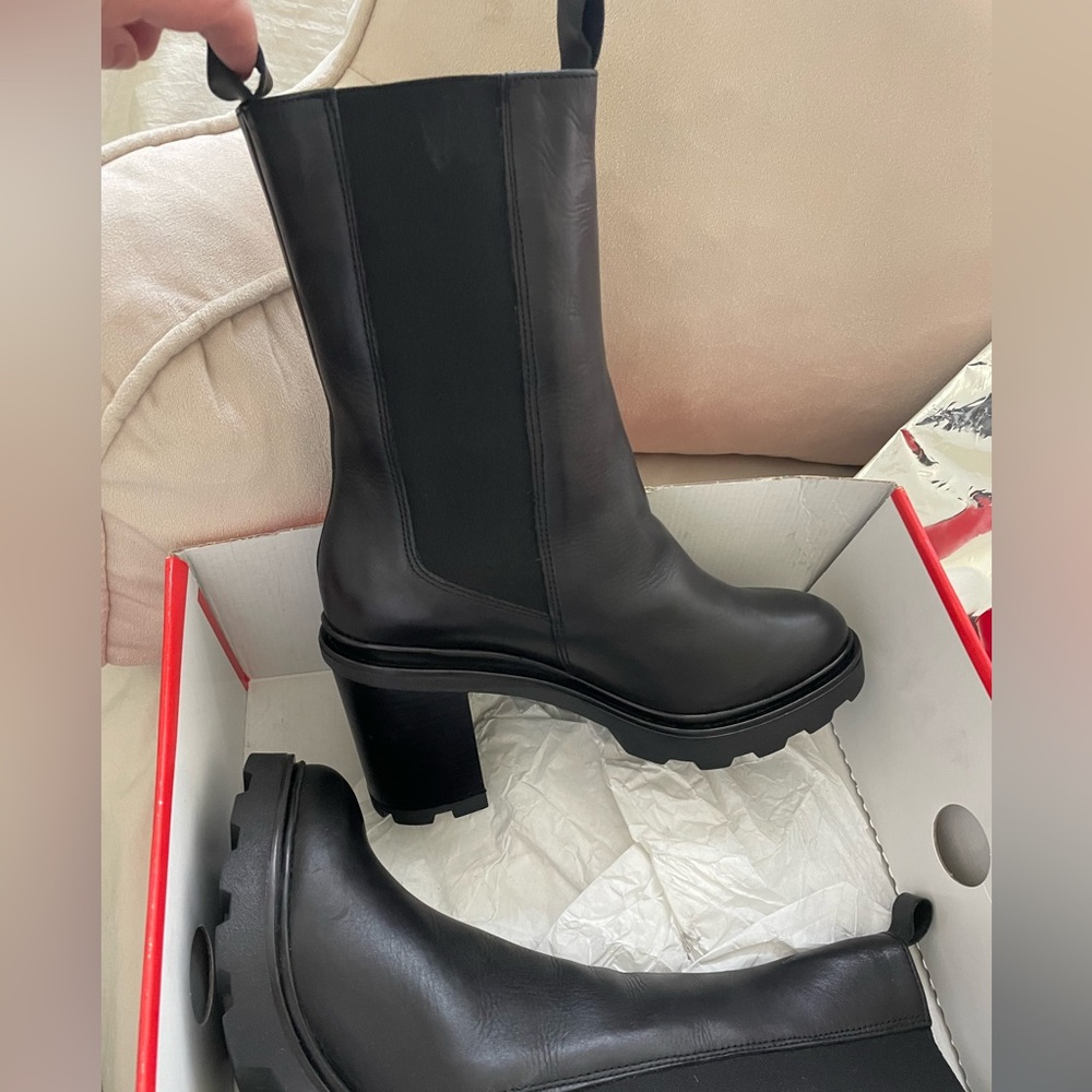 Black women size 8 boots